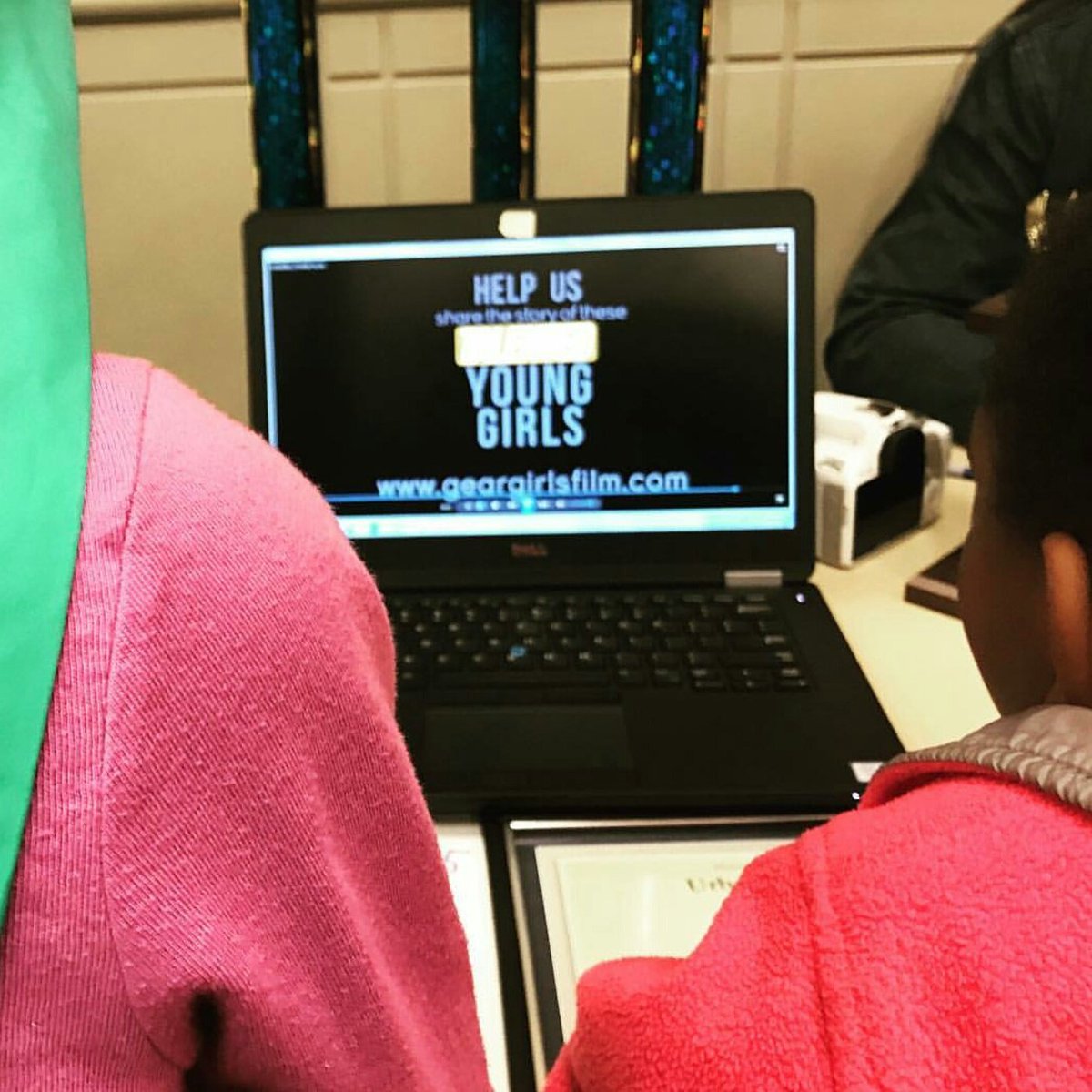 GearGirls_Film's tweet photo. Another picture from the African American Cultural Expo. Featuring our Gear Girls!
#STEM #STEMwomen #WhyWeSTEM #stemgirls #minoritiesinstem https://t.co/OkKk3D3Exw