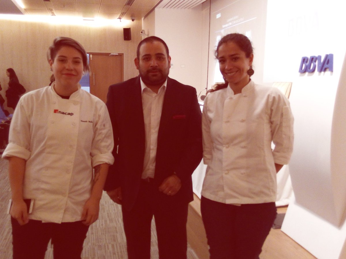 reinaldolivares's tweet photo. En Lanzamiento "Homenaje a Chile" @CanRocaCeller @JosepPituRoca @caruabc @winnoneverdiess Cc. @CellerRocaBBVA @EscSommelierCL 
@WinesofChile https://t.co/3d3Zmj7LMh