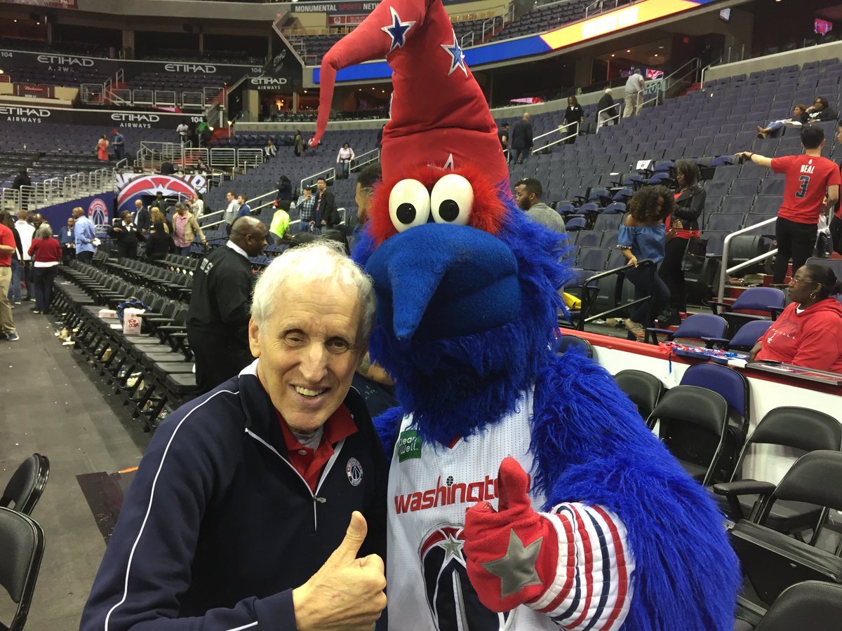 Washington Wizards Mascot - Robin Lopez Embracing Job As ...