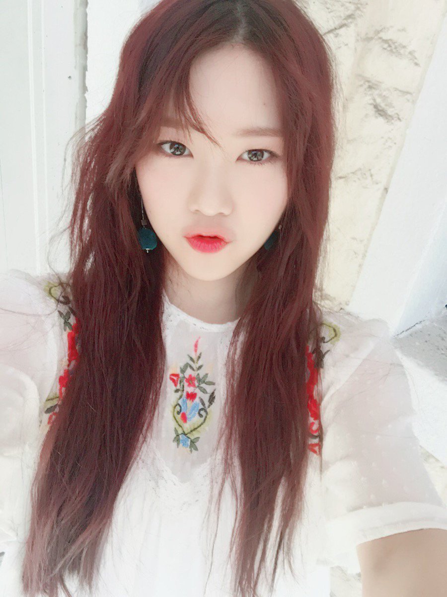 WM_OHMYGIRL's tweet photo. #오다주웠지호 #오마이걸2주년축하 #너무좋다 #오마이걸짱짱 #미라클최고
🎂오다주웠어요 선물!!!!!!! https://t.co/qCZSR7vlFB
