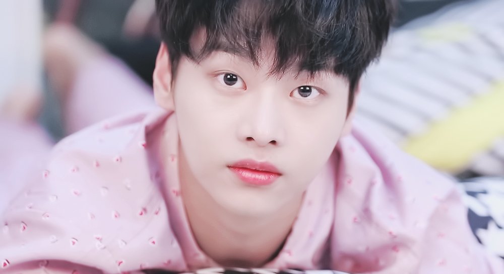 cushionnn's tweet photo. 170420 엔가이시 스팟 영상.gif https://t.co/VWvjeOsWFi