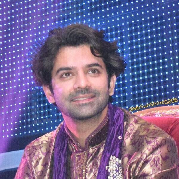KaindraAbinaya's tweet photo. Barun Sobti & Dalljiet Kaur Meet & Greet in Indonesia🎉🎉
#Letepost https://t.co/WUUqeLgL8t