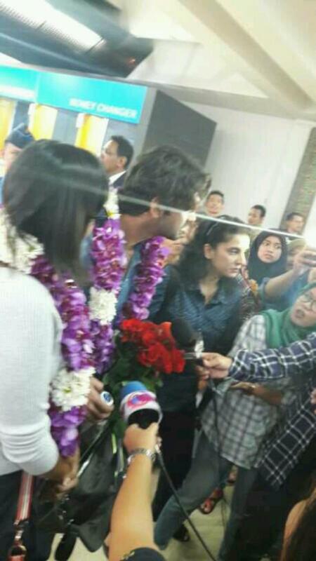 KaindraAbinaya's tweet photo. Barun Sobti & Dalljiet Kaur Meet & Greet in Indonesia🎉🎉
#Letepost https://t.co/WUUqeLgL8t