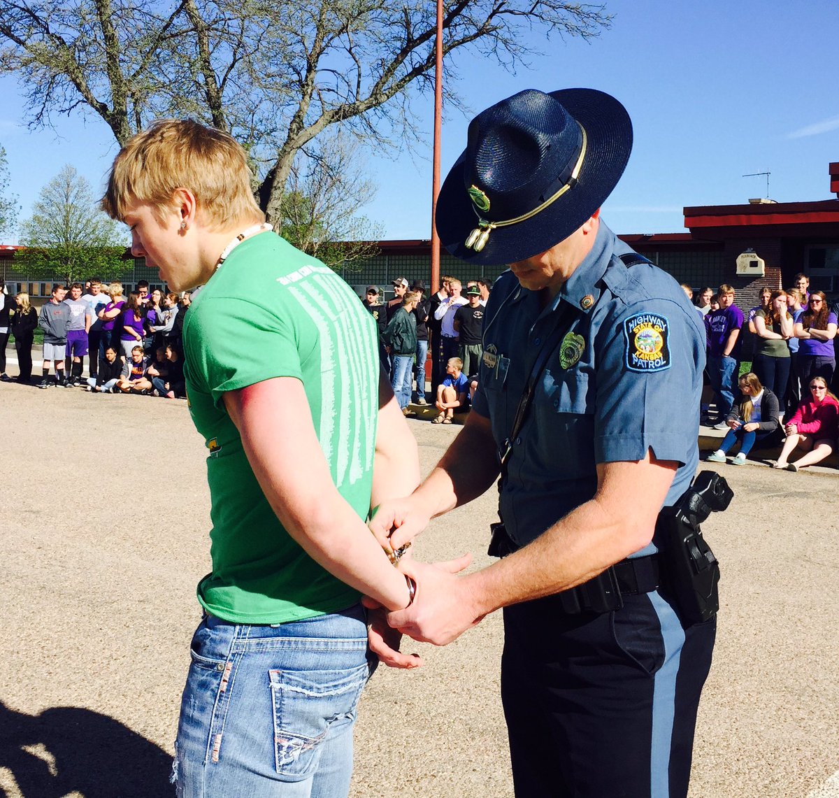 TrooperTodKHP's tweet photo. For my last #MockFatality I'm at Oakley High School where we had a 2 car crash with a #DrunkDriver, pedestrians hit & many victims! https://t.co/O08Sko7JbZ