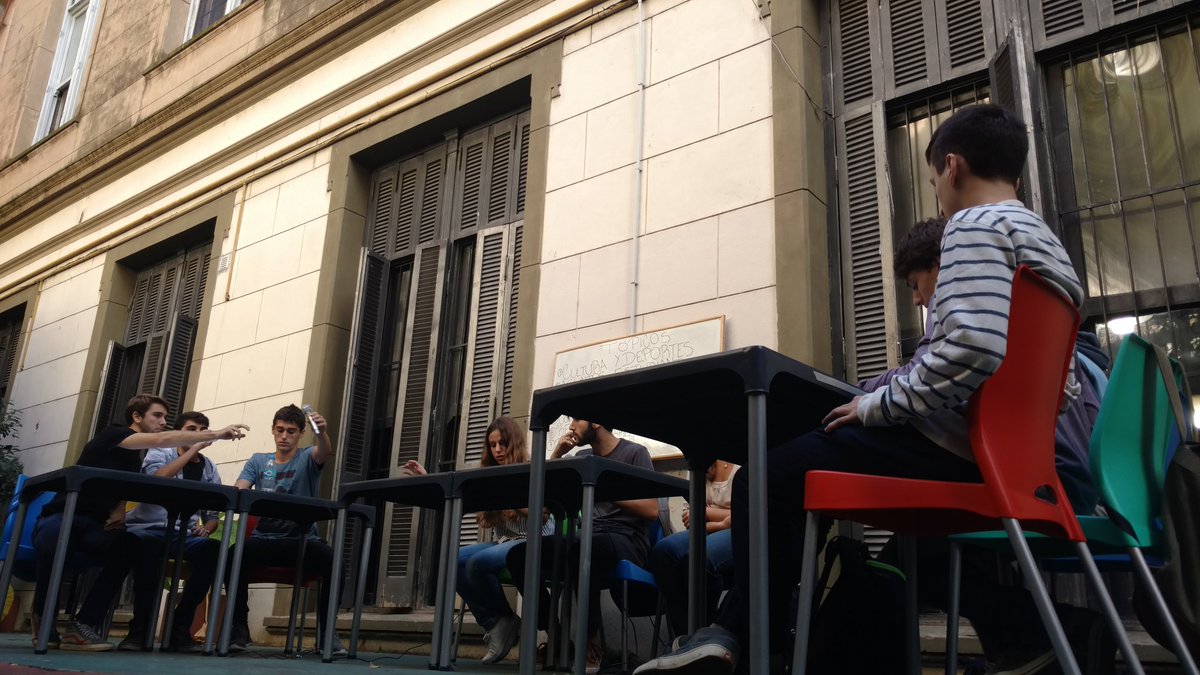 ListaCIR's tweet photo. [Ahora] tópico: asuntos estudiantiles https://t.co/kOcdSY84LO