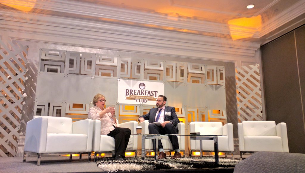 plusplus's tweet image. Learning from VMWare @talentchief at #clobc