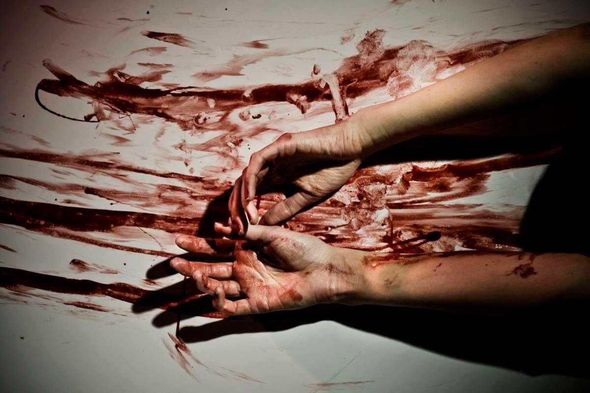 DiannasEye's tweet photo. 6 DAYS LEFT! Help us make our #horrorfilm &amp; purchase an Associate Producer Perk!
Acting Credit, &amp; more! #murder 

https://t.co/6aOq6EYJUM https://t.co/INlGeTgOy9