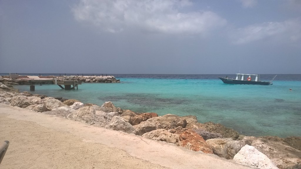 nikovanuhm's tweet photo. @Rozenkamper maar dit is ook niet slecht. Karakter Curaçao https://t.co/YcNXQyIJ4N
