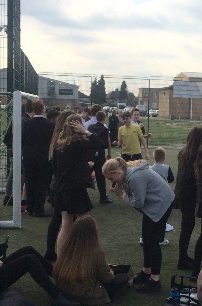 TMAStweet's tweet photo. 2-0! Goal from Henderson! Here's their celebration! #c'monyougreens https://t.co/osibT2lMTI