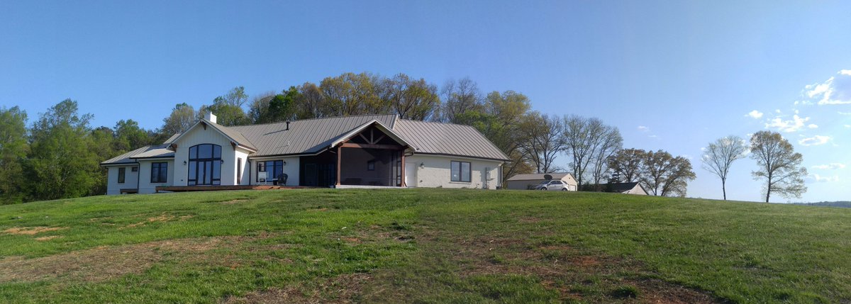 LeeWebsterPVB's tweet photo. #TBT One of our 1st projects in E Tennessee overlooks Smoky Mtns. Beautiful home, Wonderful clients! #gaulhoferusa #windowsforalifetime https://t.co/KZHVCyltO2