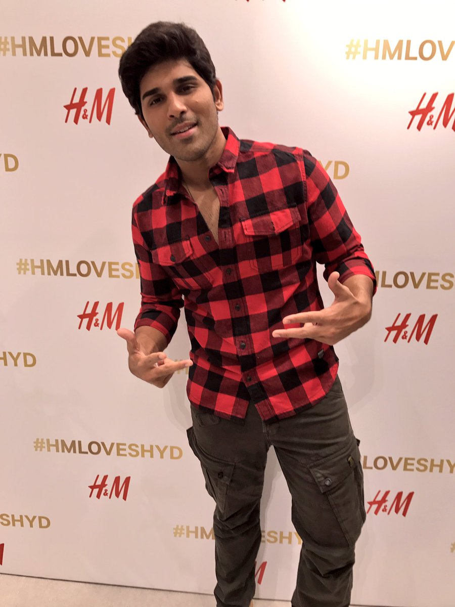 hmindia's tweet photo. Here are the looks we are loving at the H&amp;M VIP Party here in #Hyderabad at @InorbitMall 😍🙌 #HMlovesHYD https://t.co/79sxz7M3Ar