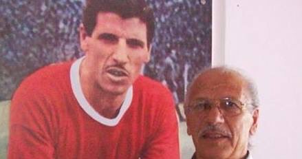 PRojaSAdeG's tweet photo. Nuestras condolencias a la familia de Roberto "Pipo" Ferreiro. Y un abrazo a toda la familia roja por la pérdida de una gloria tan grande https://t.co/ipFWE1VCzE