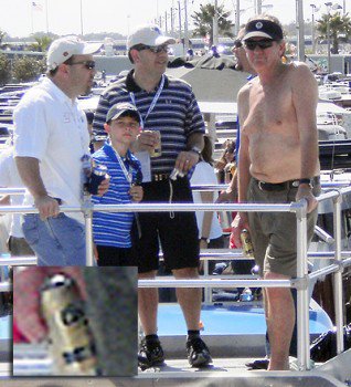 Everybody grab a banquet beer and toast Steve Spurrier. Happy birthday, coach! 