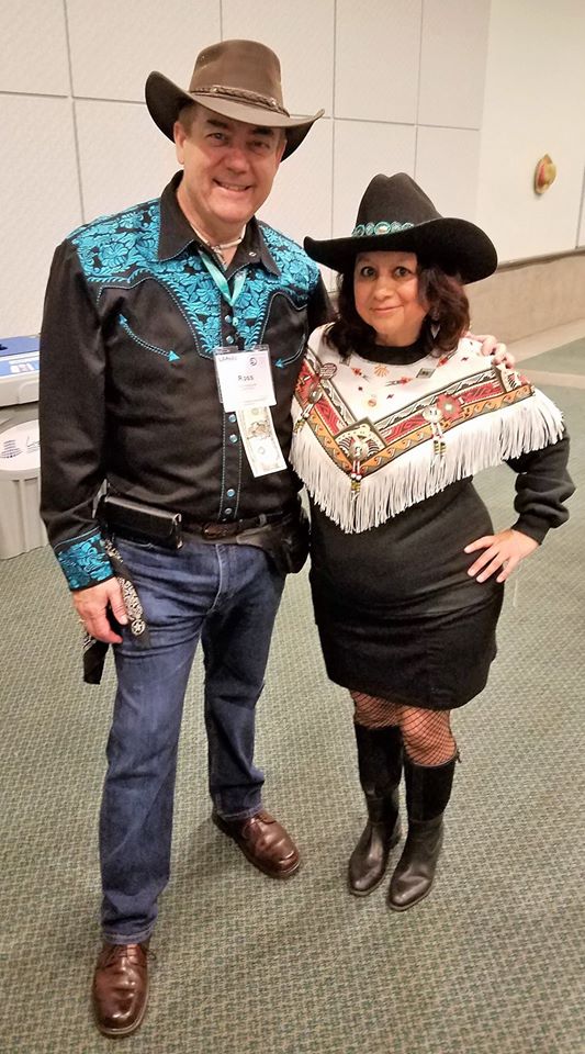 myVCLA's tweet photo. Congrats Rose Baker for best dressed!  #laahuwww2017 https://t.co/3wei3ZLTYS