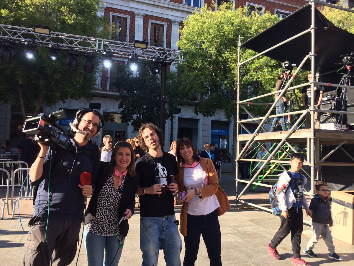 lhdigitalh's tweet photo. #PrimaveraLH Tot a punt! A les 19.30h en directe #prego2017 presentat per @MKinyu i @LauraAlsina https://t.co/3NgasYnxTI