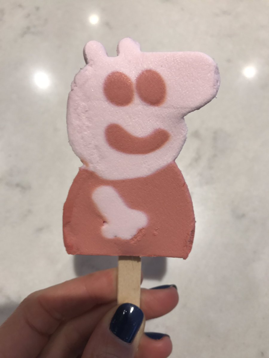 Just givign Edie this ice cream for being a good girl. 🤔 please tell me that is Peppa's arm 😂