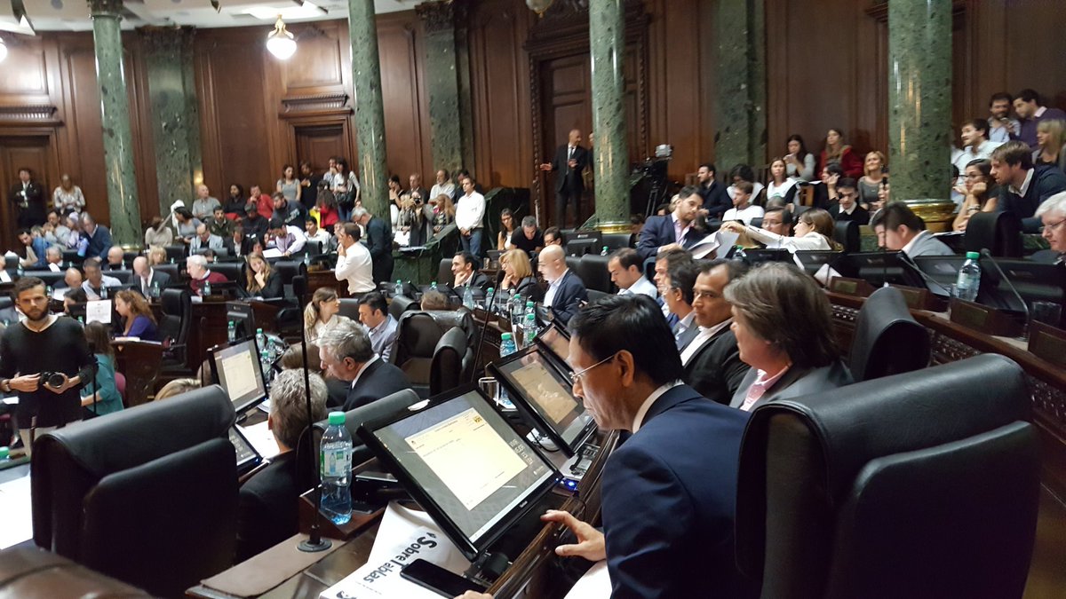 fyuanjp's tweet photo. #Jueves En la #SesiónOrdinaria aprobamos los despachos y expedientes consensuados.
@LegisCABA https://t.co/se0sHgu5ju