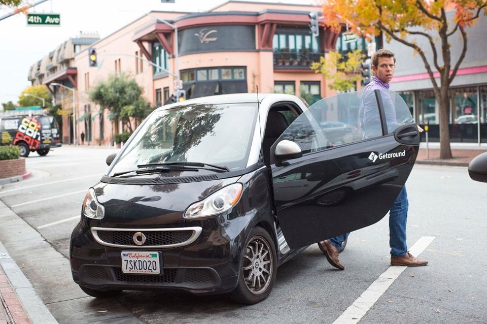 ForbesTech's tweet image. Getaround raises $45 million to expand Airbnb-for-cars model on.forbes.com/60128dhlK