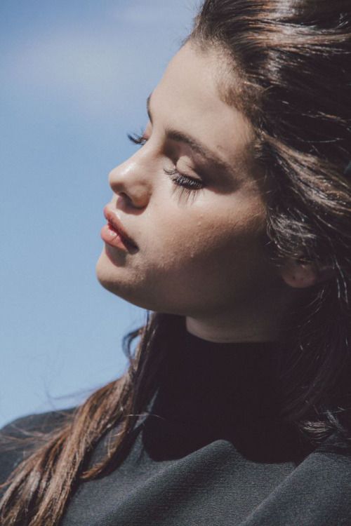 ┇Se busca ┇

▸ Regina Wolf.
▸ Mujer Lobo.
▸ FC: Selena Gomez.

Más información → vanwolfrol.weebly.com/personajes.html

¿ＲＴ?