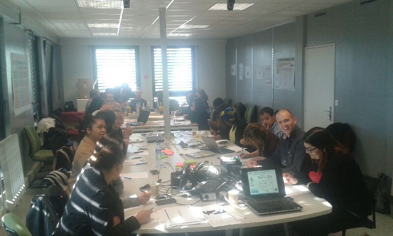 F_Houel's tweet photo. Convivialité,partage,1er tableau des perspectives 2017/18: mission accomplie pr cette journée #APPI &amp; nouvelle étape.Merci pr votre énergie! https://t.co/jmLLWZom8u