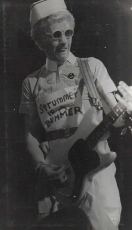 PunKandStuff's tweet photo. Captain Sensible #TheDamned https://t.co/aoXEZ5ZcwZ