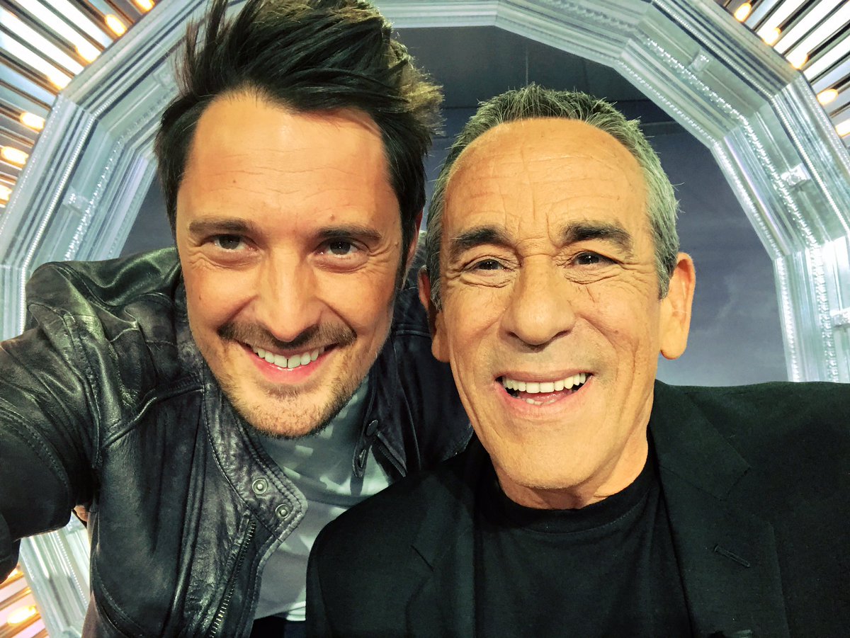 ceruttiofficiel's tweet photo. Très bon moment avec Thierry dans #SLT samedi soir à 19h00 sur .@C8TV pour parler #SafariGo #ReveilCherie et de la vie 😀 https://t.co/wnU9B3aQqc