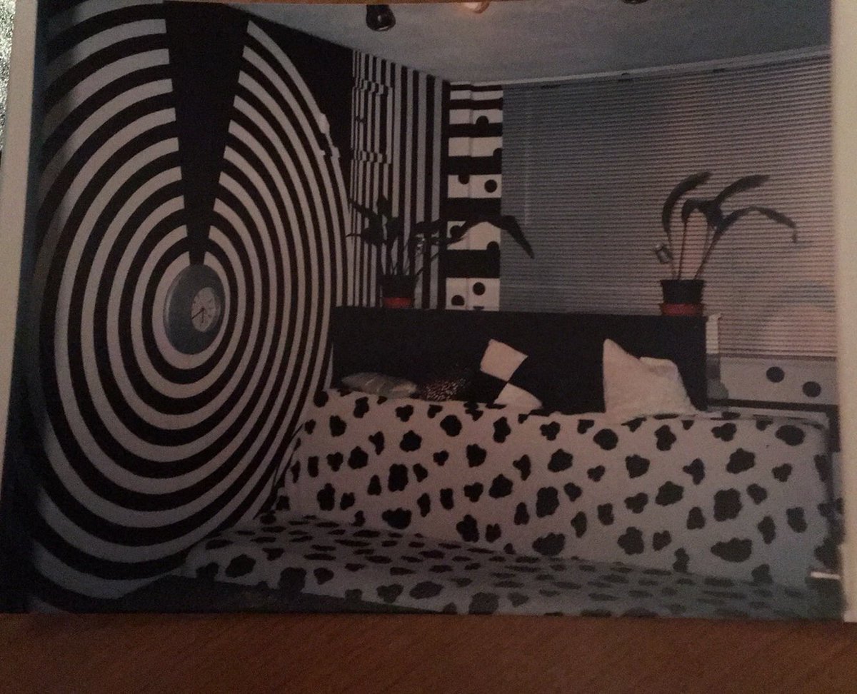 I was bonkers when I did this! Kids loved their den @JoCo_Interiors <a href="/Abbeycraft23/">Abbeycraft Artworld</a> <a href="/Xav_Anderson/">Xav Anderson - Clockwork City</a> #kids room #young adults