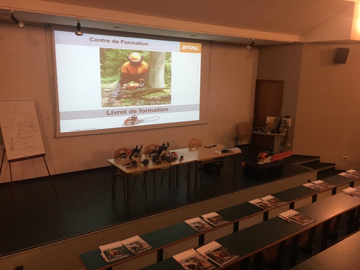 StihlFORMATION's tweet photo. #Stihl présent sur #Montpellier cette semaine ... merci aux nombreux participants 👏🏻pour votre écoute !👌 https://t.co/Wt4EZjeHYq