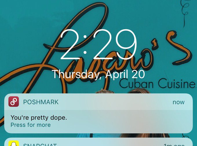 I see you Poshmark 😉 https://t.co/ZFRnHd36xV