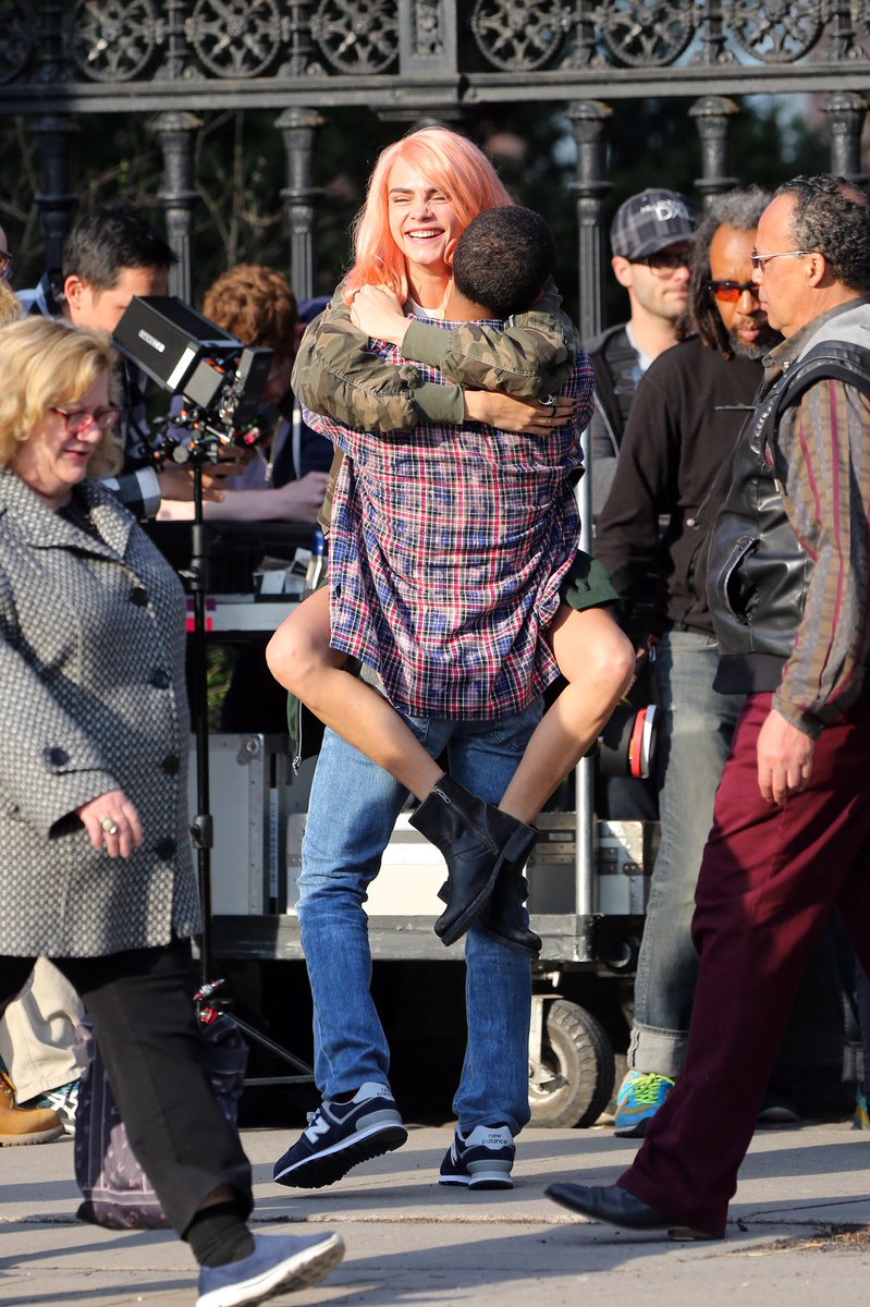Caraimages's tweet photo. April 19: Cara Delevingne &amp; Jaden Smith on the set of "Life in a Year". https://t.co/5g4nTodN1G