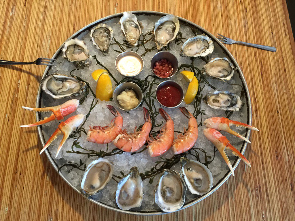 MariosOceanClub's tweet photo. Got the munchies?😉😉#Happy420 #happyhour #seafood #patio #sun #chowderroom @ZagatDenver @DenverWestword @EaterDenver https://t.co/pjj41pJx5M