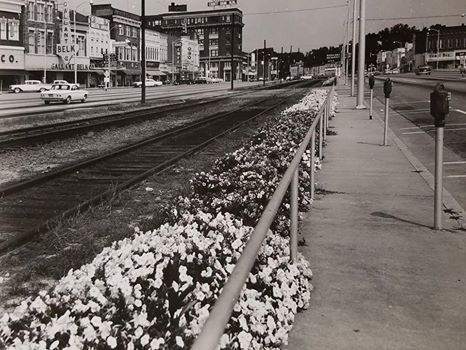 gwdchamber's tweet photo. TBT: Recognize our Uptown Greenwood main street? Check out the stores. Do you know about what year this was? #SCFOF50th #GeenwoodsBlooming https://t.co/vlYkBgOFjc