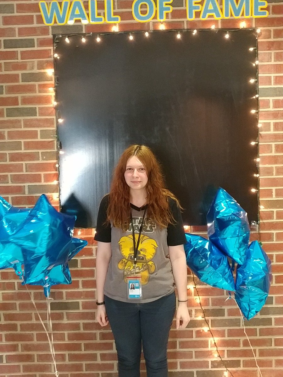 loganlong22's tweet photo. @ruthtadlock @Bridgett0236 @ATTFrosh @DarkSeid8476 Skye with 2 aal! #doublevalue #igottwotablets https://t.co/LEOxKH3965