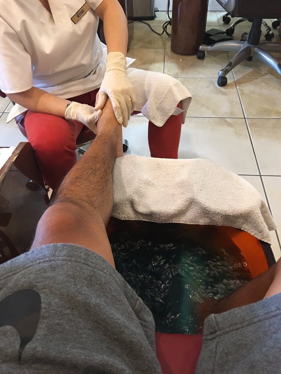 Beyond_Toxin's tweet photo. Cha boy gotta keep them feet right! https://t.co/51VCObTBzR