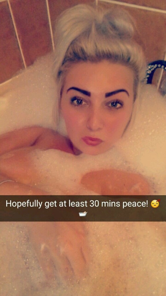 kellfenton's tweet photo. Did it last? Did it fuck! #snapchat #nopeace https://t.co/YW2dTjKxIM