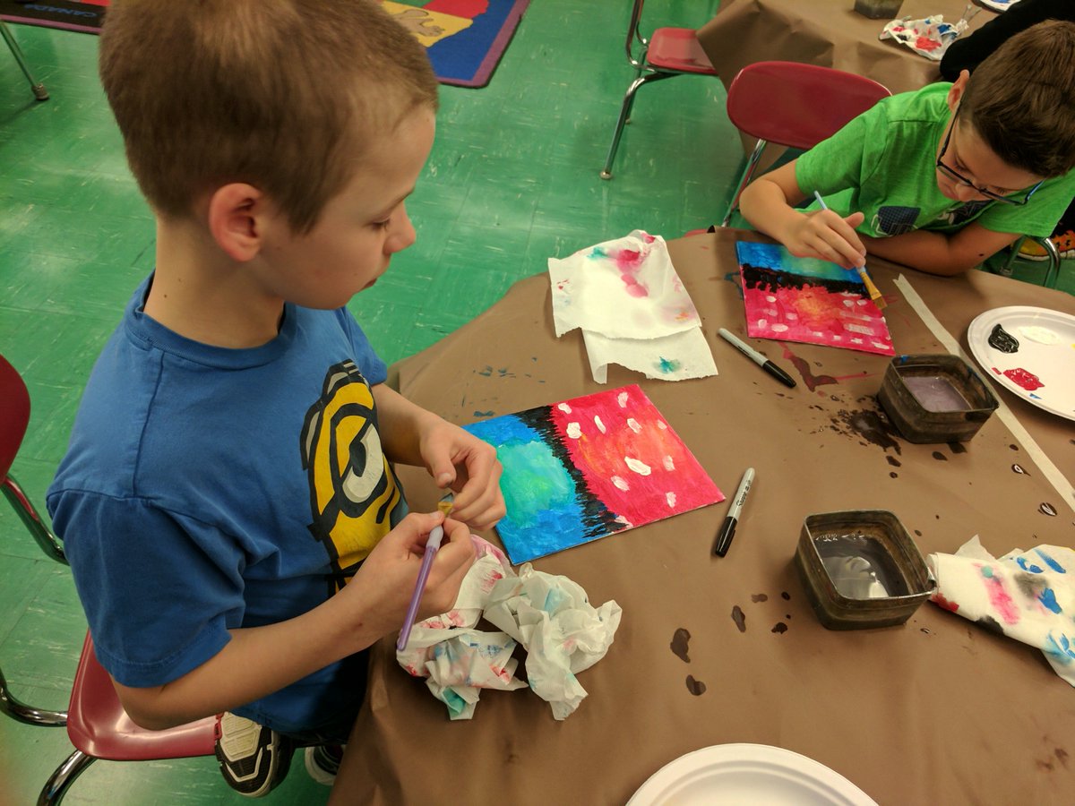 estoverart's tweet photo. Visiting artist Charleen Casbourne instructing painting project for 4th Grade students at Benner Elementary. #BellPride https://t.co/RpIZxI1rdo