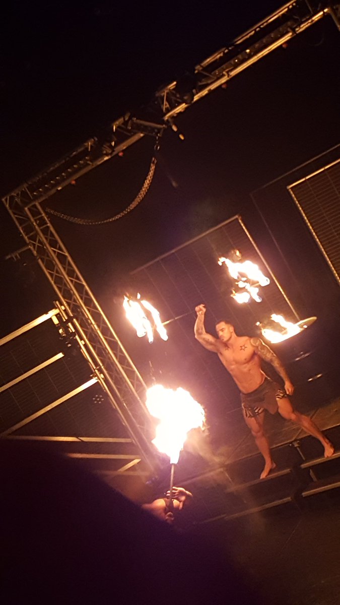 walahola's tweet photo. @ForbiddenNights https://t.co/2Gs0DJn0Cg