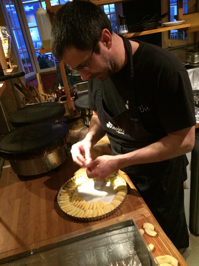 Tarte tatin coming up <a href="/Mojos_creperie/">Mojos creperie</a>