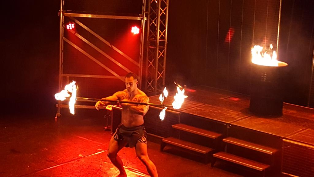 walahola's tweet photo. # Icouldrolloverthosearms #forbiddennights https://t.co/QcRhqR3Bm6