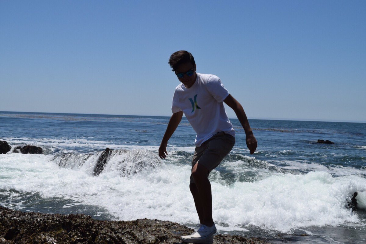 dolfolopez_'s tweet photo. Hey beach https://t.co/fJKE4D9d2J
