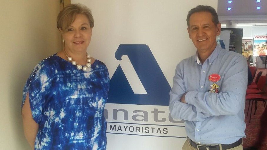 ReportColombia's tweet image. Las Ruedas de Negocios de @AnatoMayoristas se toman el país. Mira la galería de fotos del encuentro en Ibagué 👉🏻 goo.gl/KWEX5i