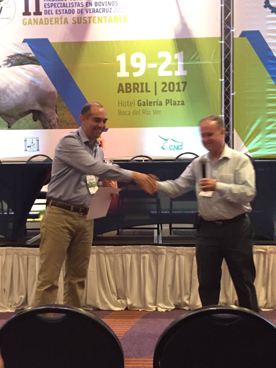 jesusmoralesdsm's tweet photo. Congrats @ArmandoEfb Vitamin Technical Marketing Manager of  @DSMFeedTweet for your presentation about #OVN during #AMVEBV at #Veracruz https://t.co/vj97mNVgUc
