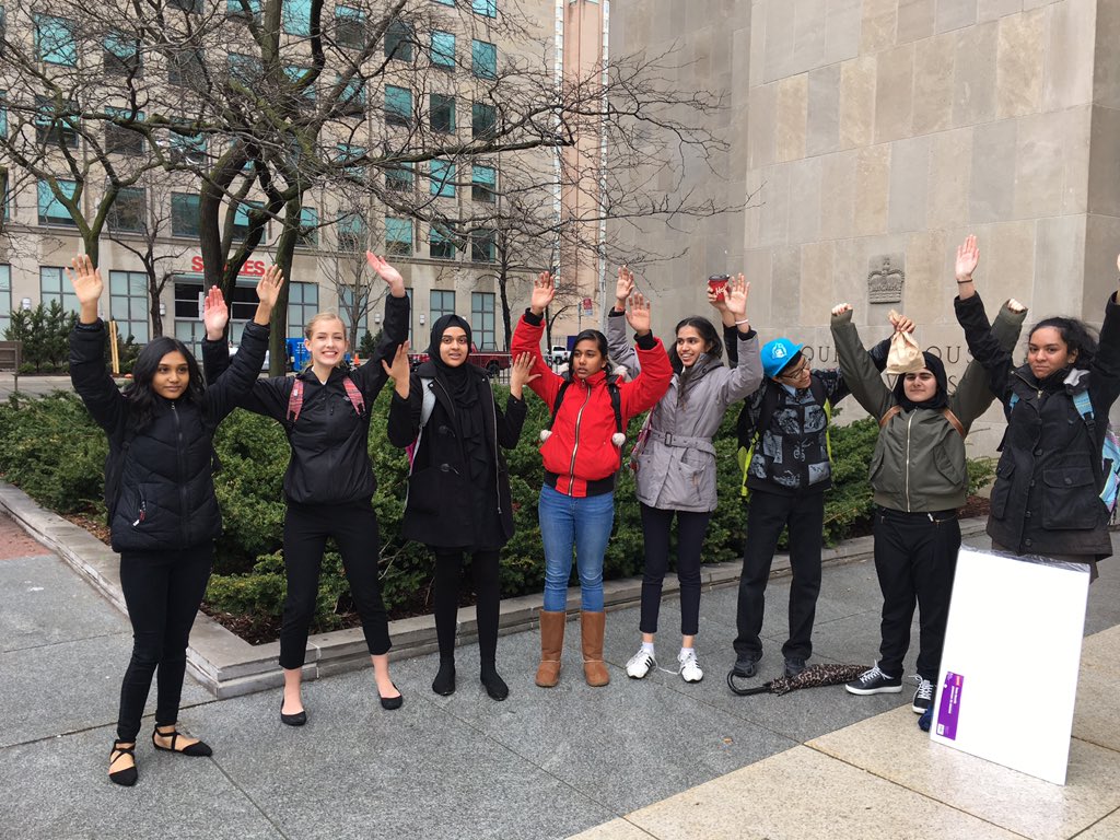 lflfilipe's tweet image. The @TDSB_Kipling @OO_CMT Mock Trial team is ready to go!