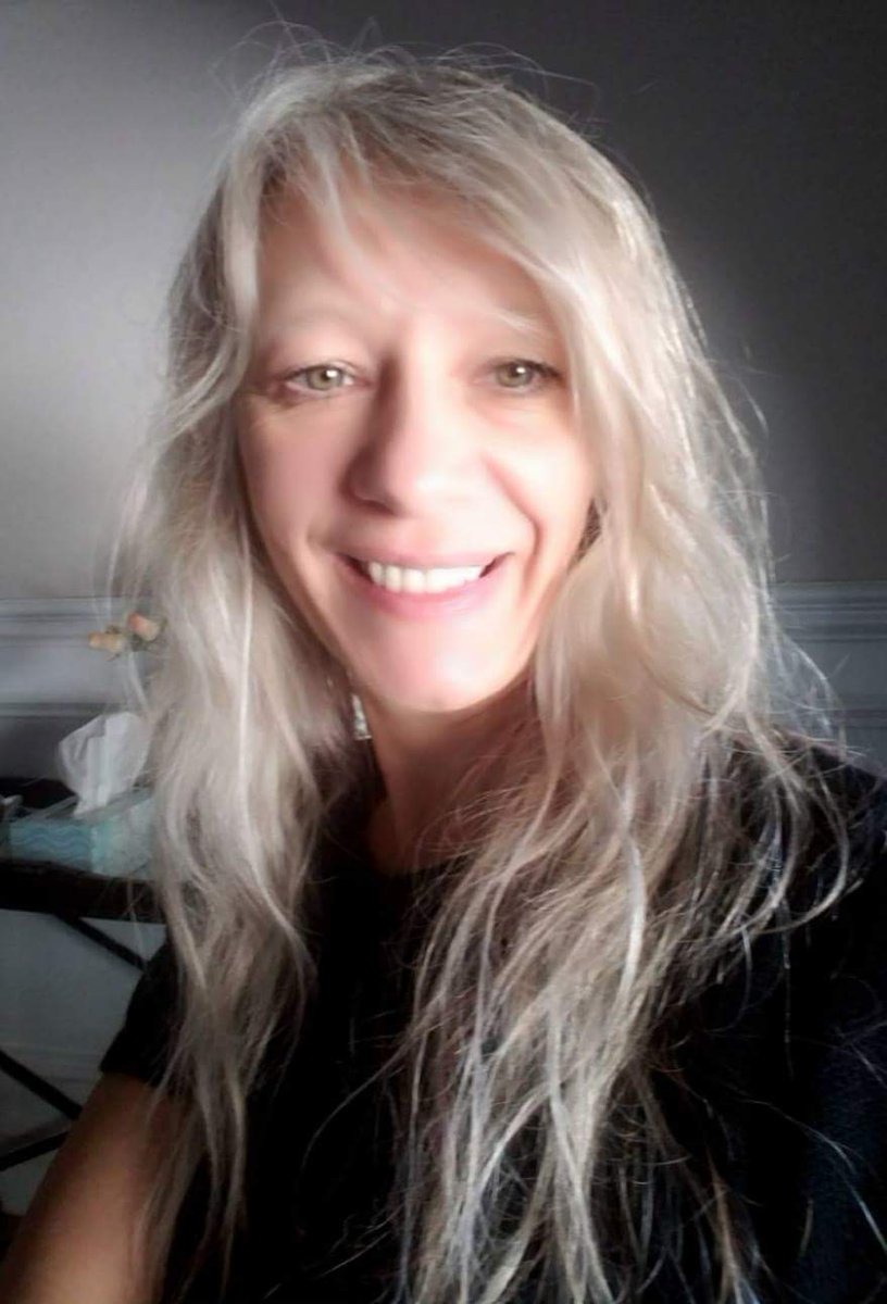 PersonaPerfect's tweet image. #nationallookalikeday