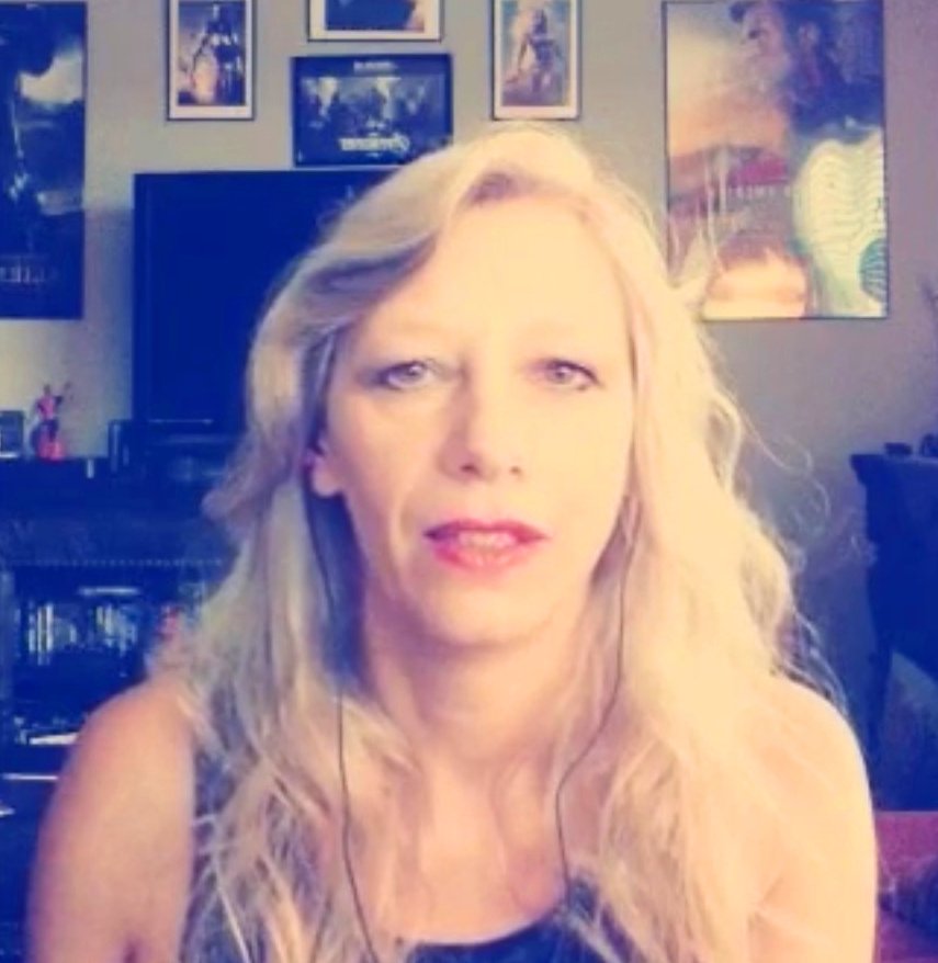 PersonaPerfect's tweet image. #nationallookalikeday