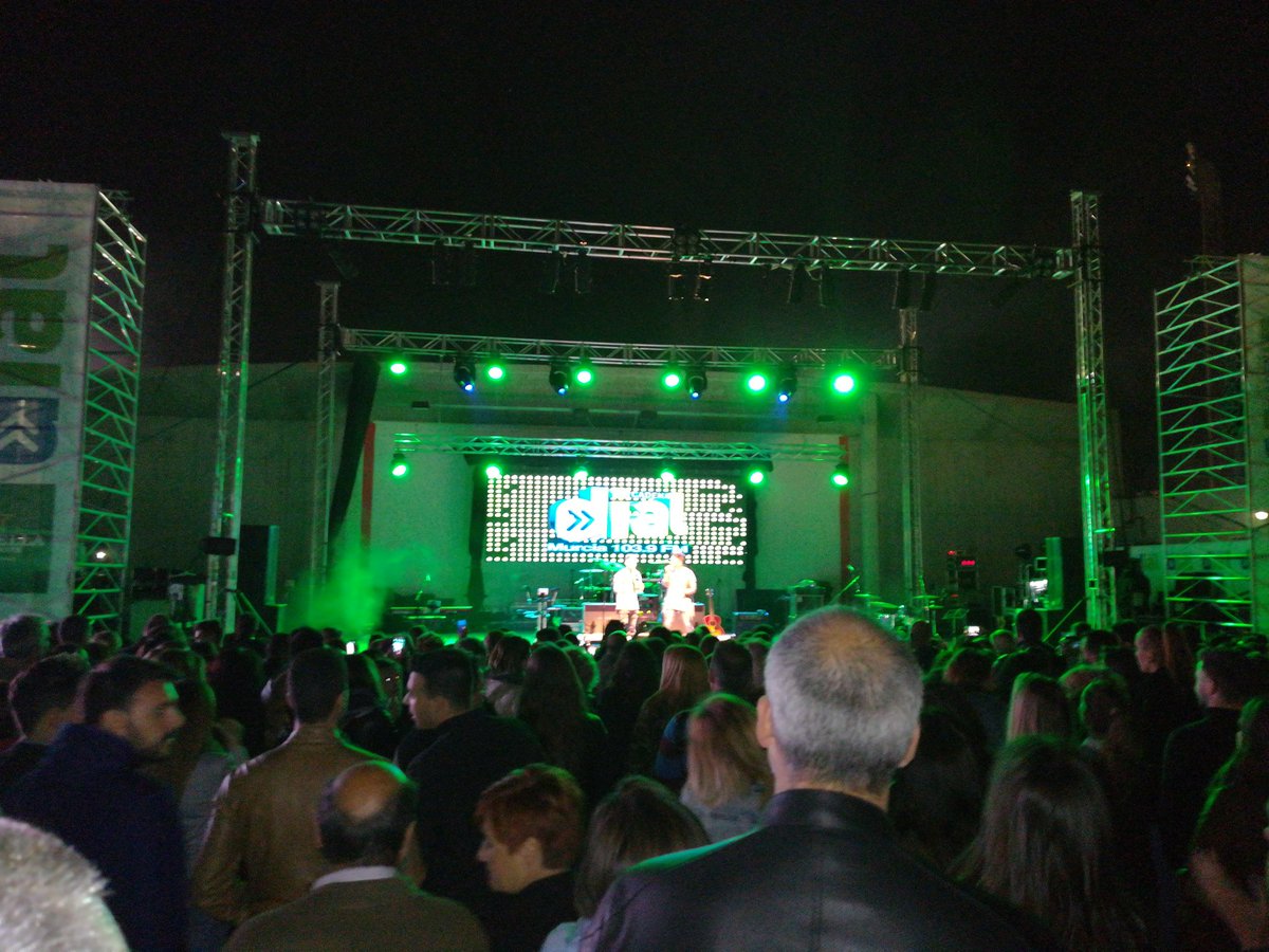 Ya ha comenzado nuestro concierto de Cadena Dial Fiestas de Primavera @AvozOficial #ConciertoDialPrimavera #Murcia