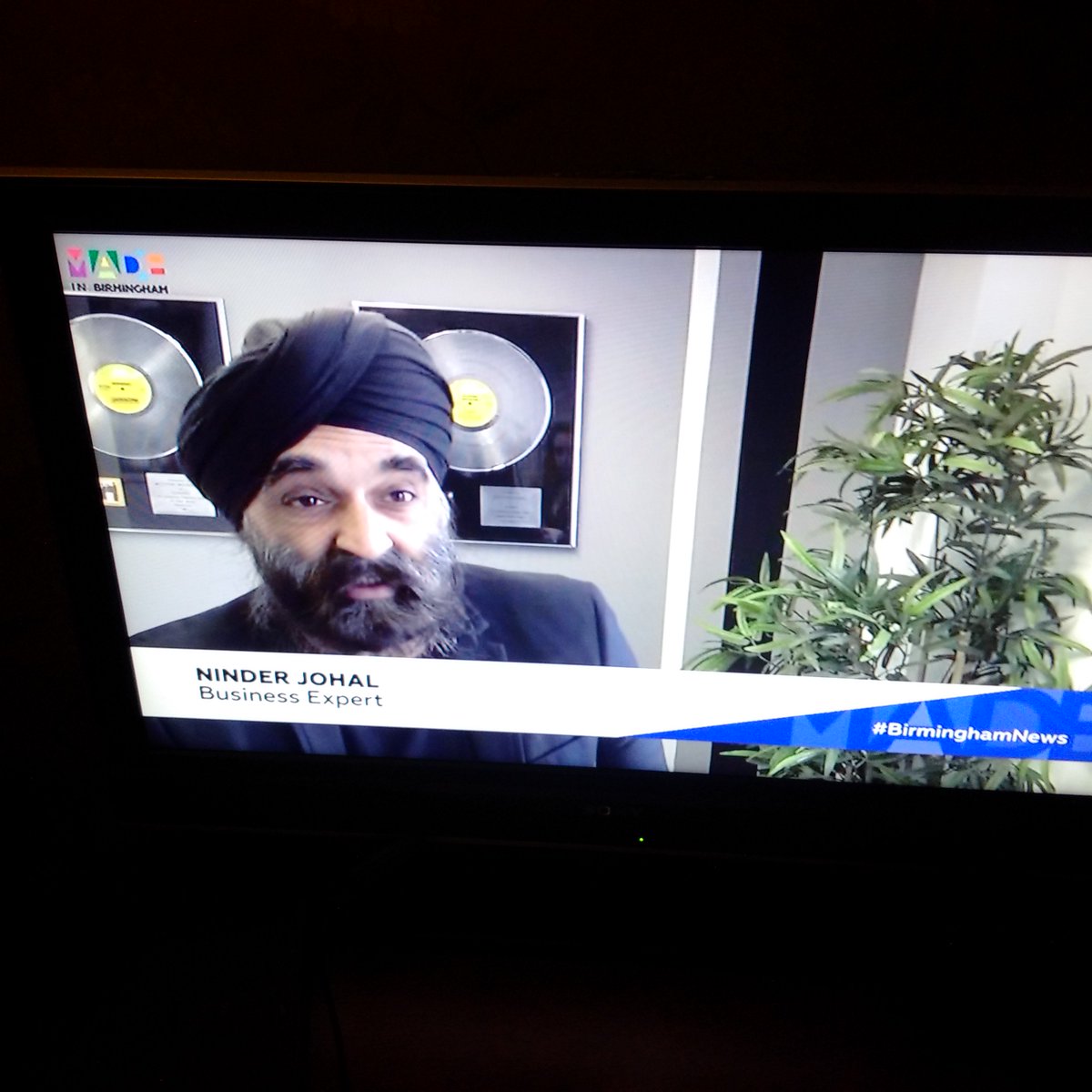 ninderjohal's tweet photo. Asked today whether local strikes were down to companies shutting down final salary pensions or because of brexit  ???? #structuralproblems https://t.co/ETINlKEOZN