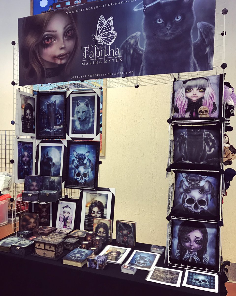 MakingMyths's tweet image. All set up for #WhitbyGothWeekend 💀💙