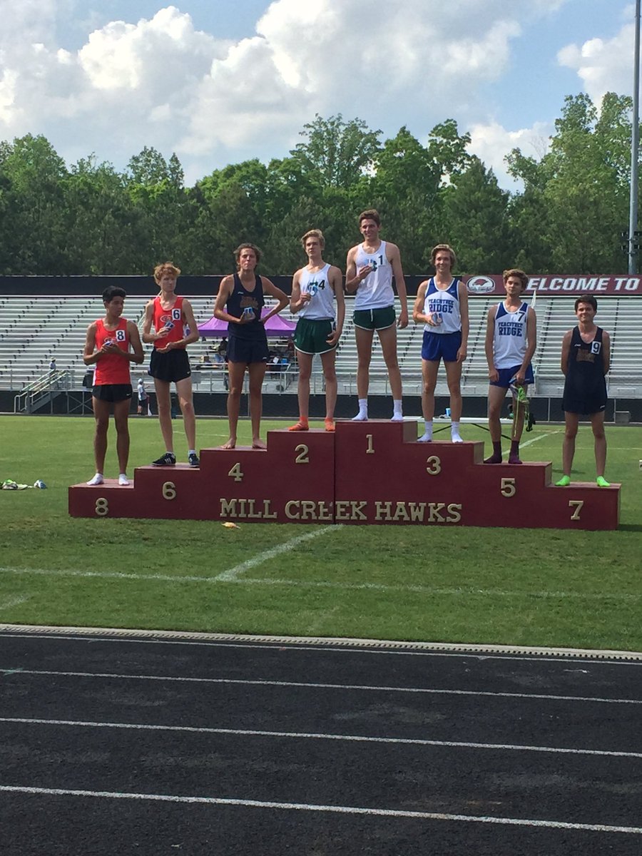 MCBoysTandF's tweet photo. Delaney Moore 4th and Joseph Muck 7th in the 1600. Moore on to Sectionals! https://t.co/aFXSDh560c