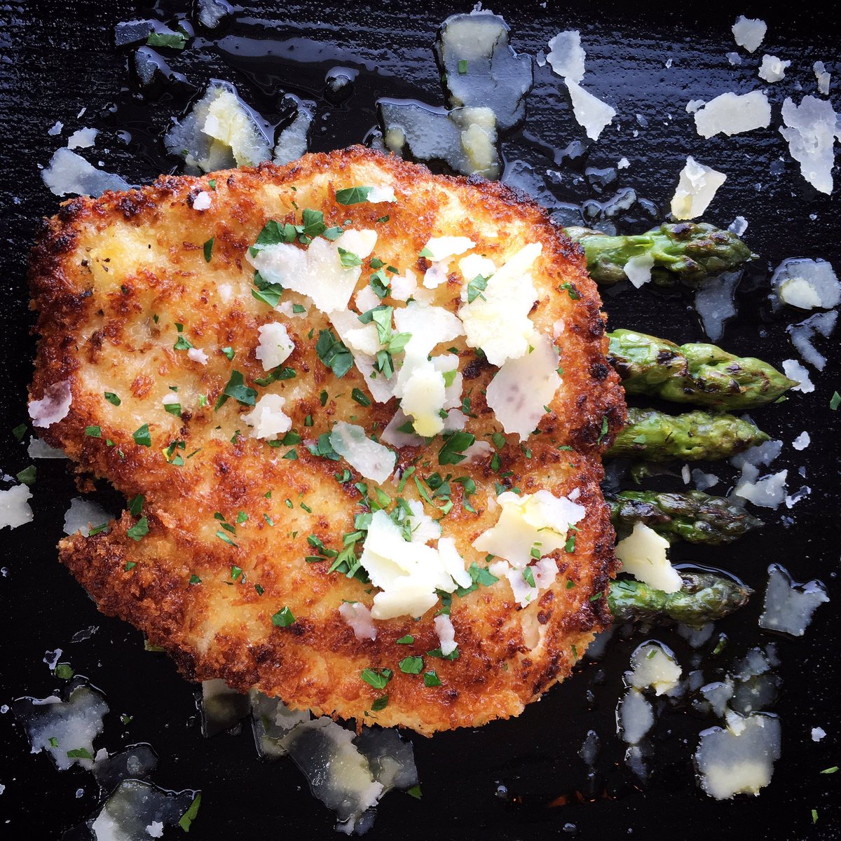 Scallopine Milanese from @amiciristorante1